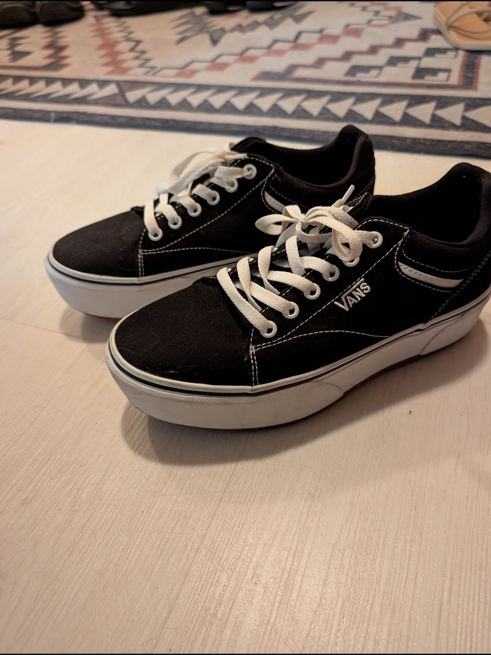 Vans Womens Camden Platform Sneaker - Size 8